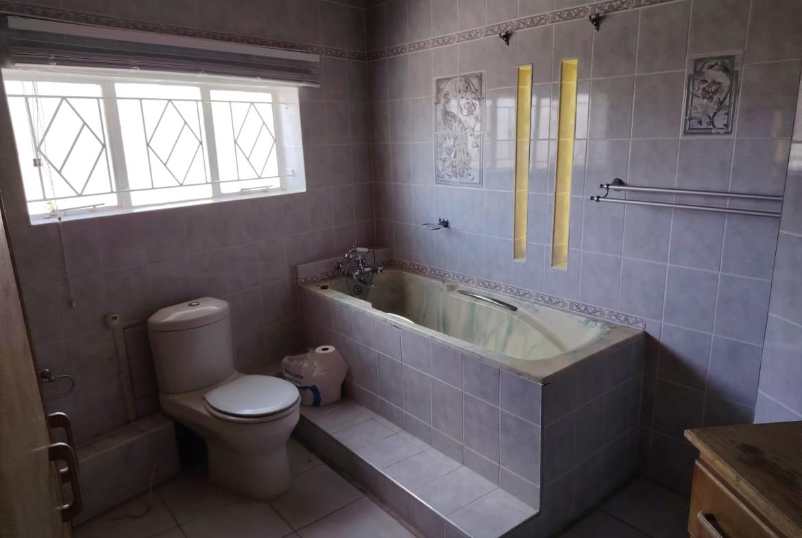A statement of timeless elegance for the discerning family entertainer!!